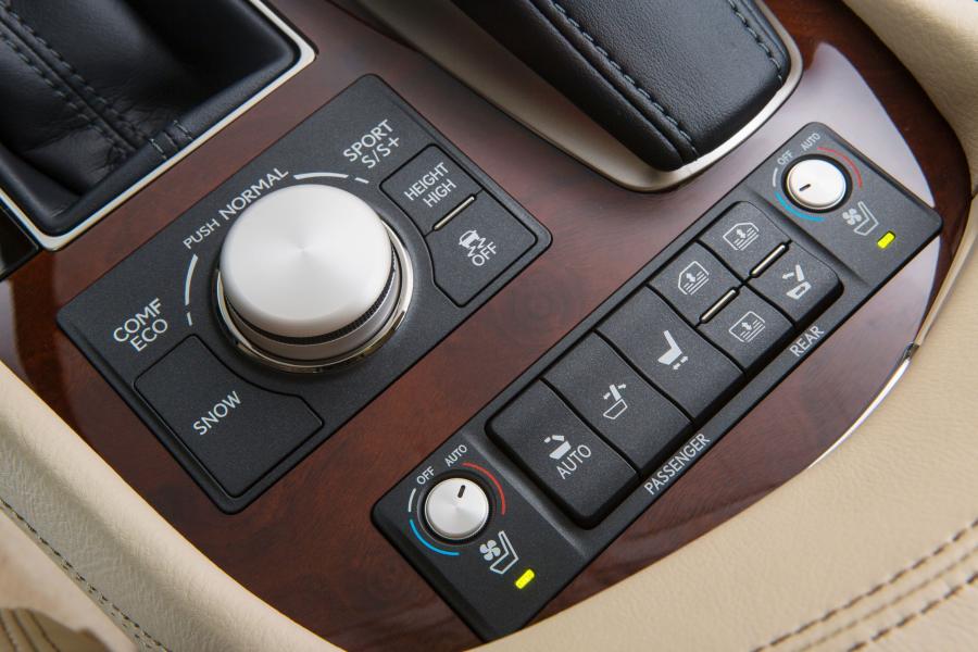  Lexus LS460 2013 года  (фото 57 из 111)